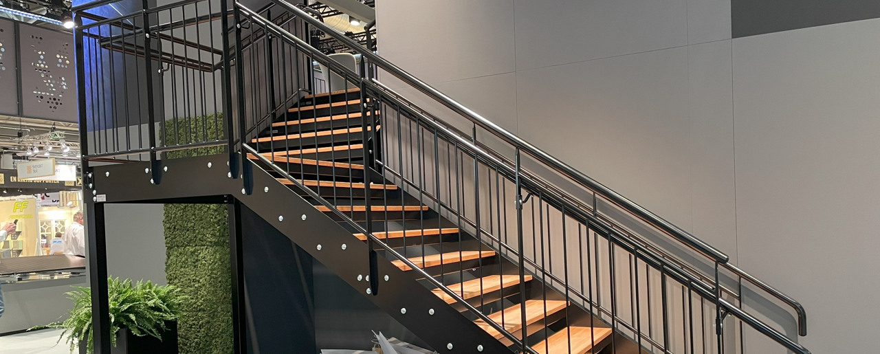 Rak Trappa 1280X515 9988829