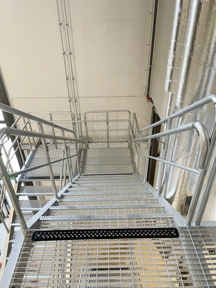 Rak Trappa Inomhus Albatross 1 900X1200