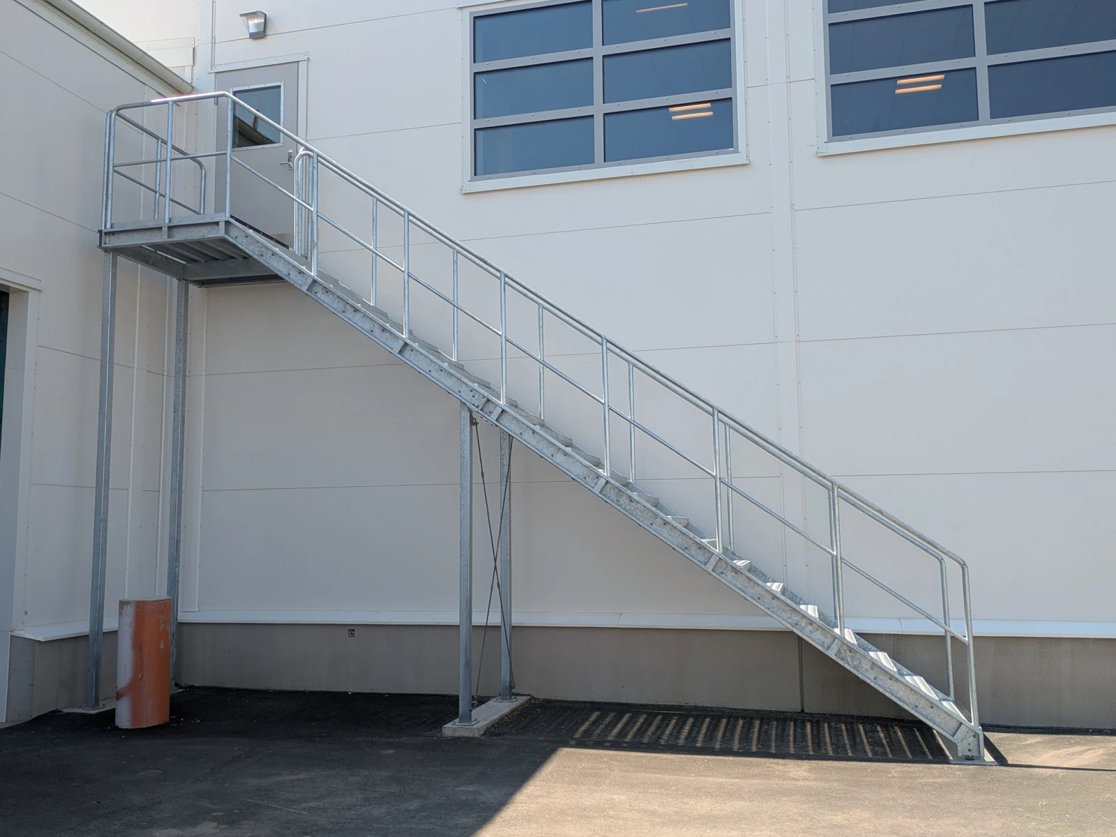 Rak Trappa Volvo Industri Ute 5 900X1200