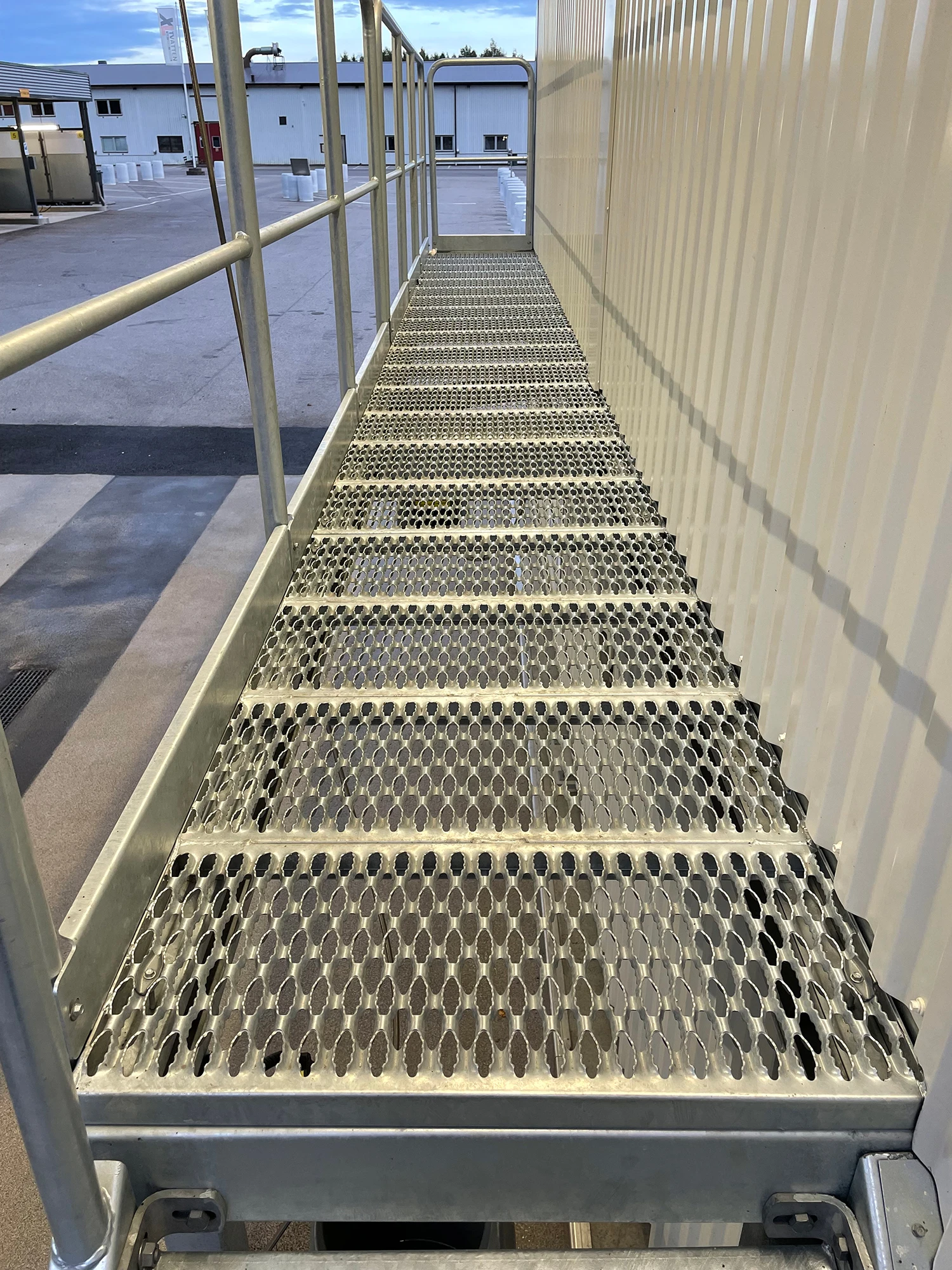 Upptaeck Rak Trappa Thumb IMG 2363