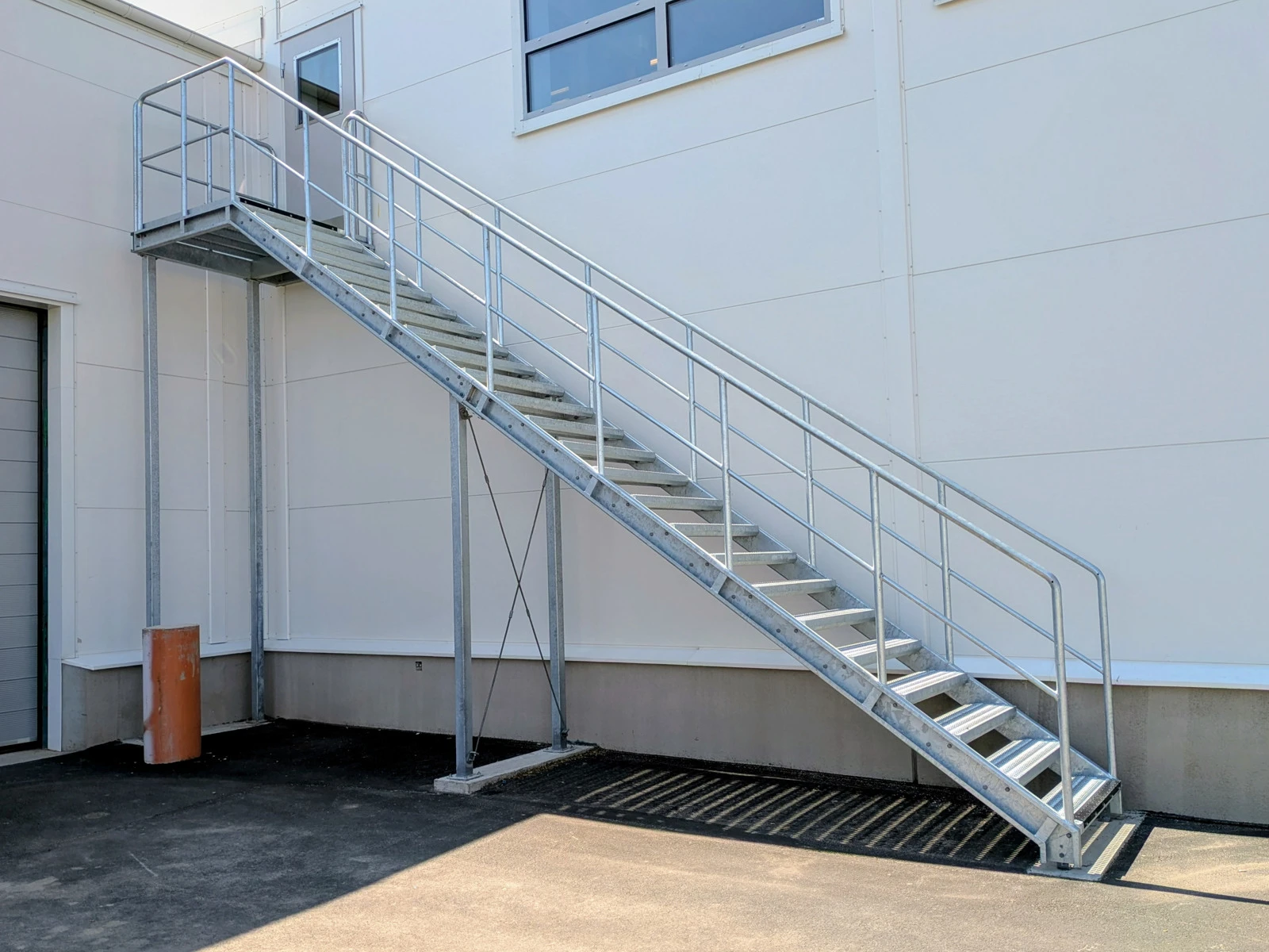 Rak Trappa Volvo Industri Ute 5 900X1200