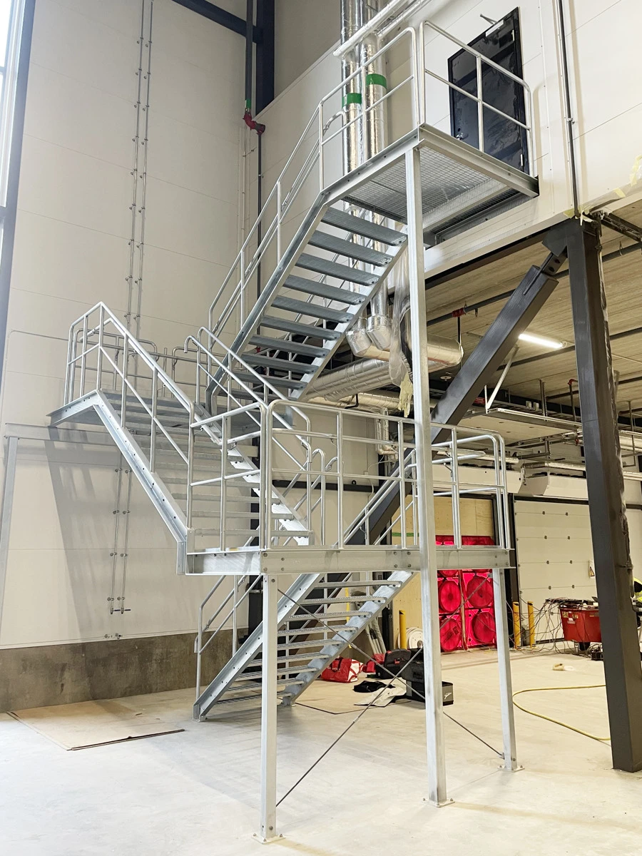 Rak Trappa Inomhus Albatross 1 900X1200