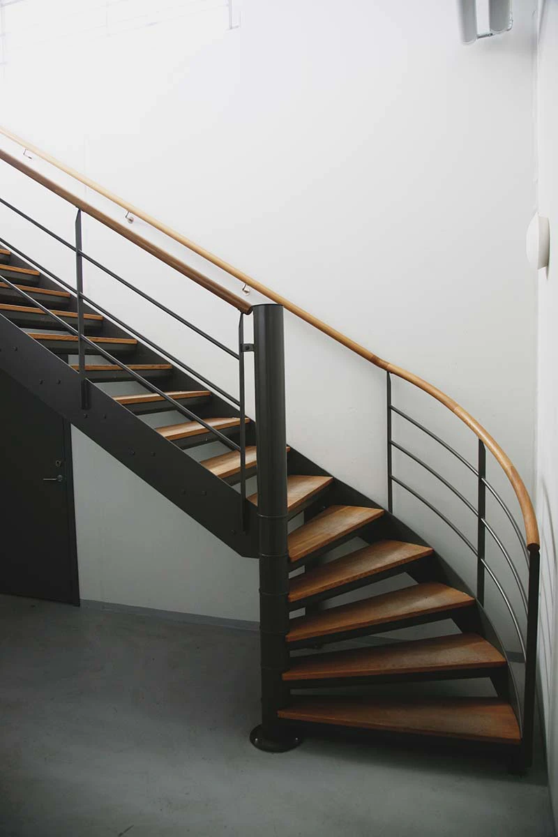 Ac00001236 Horntrappa 1