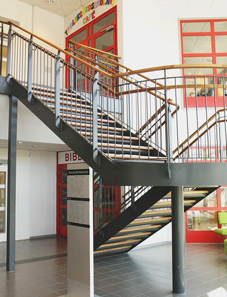 Ac00001019 Raktrappa 1